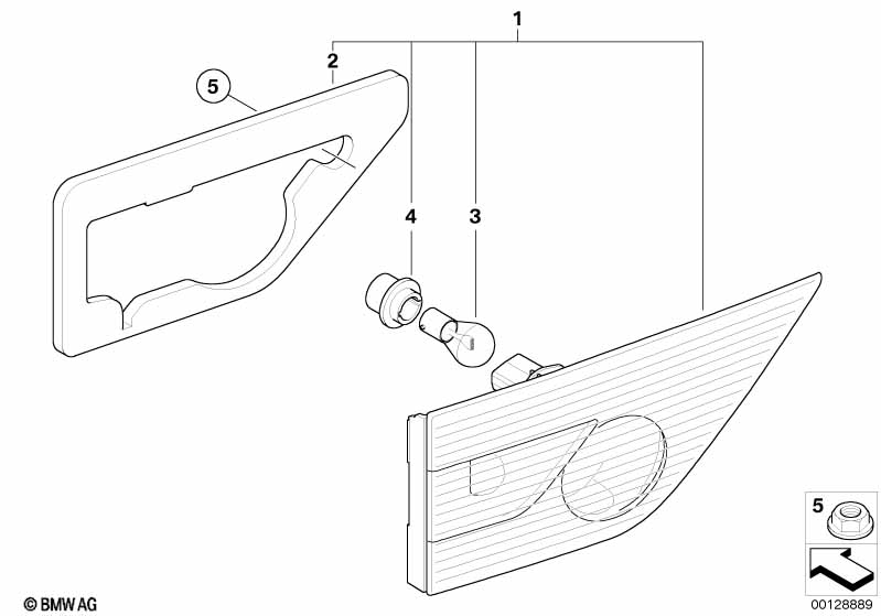 Блок задних фонарей на багажной двери Л
