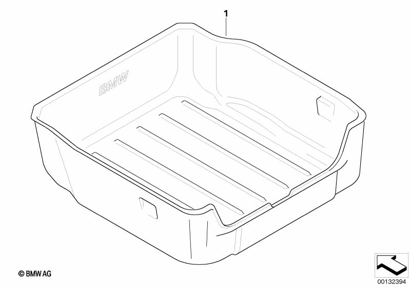 Поддон багажного отделения