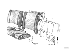 Неоткидывающаяся спинка сиденья Зд