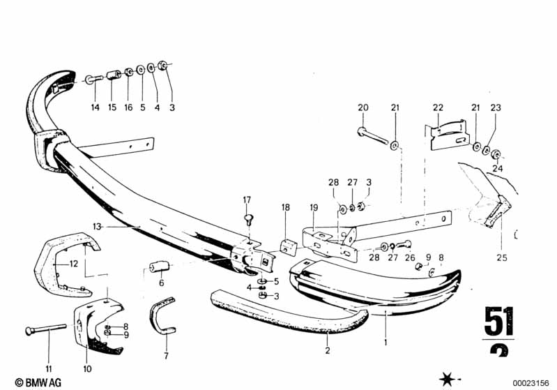 Передний бампер с элементами крепления