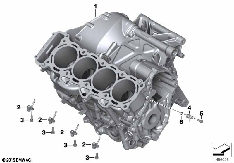 Картер двигателя