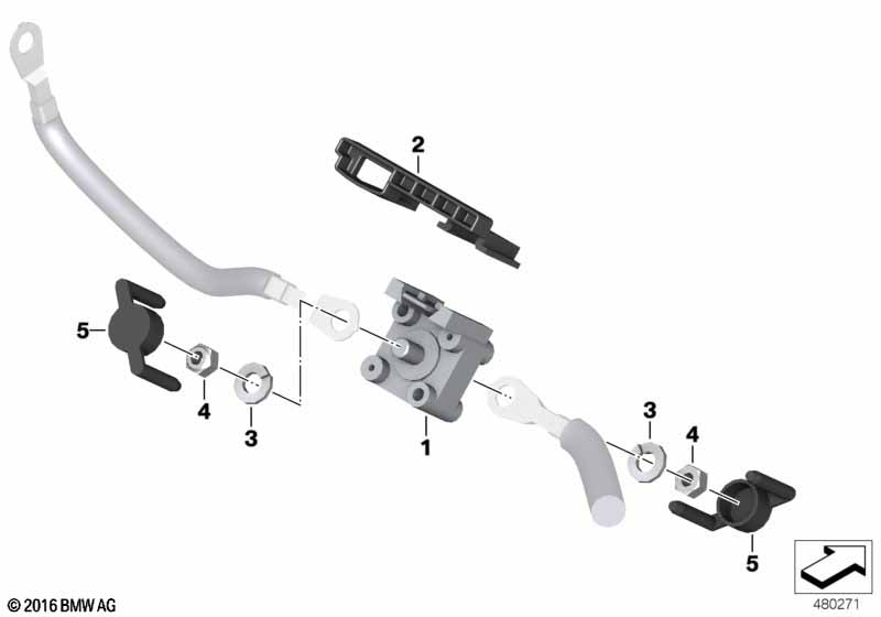 Плюсовой вывод в моторном отсеке